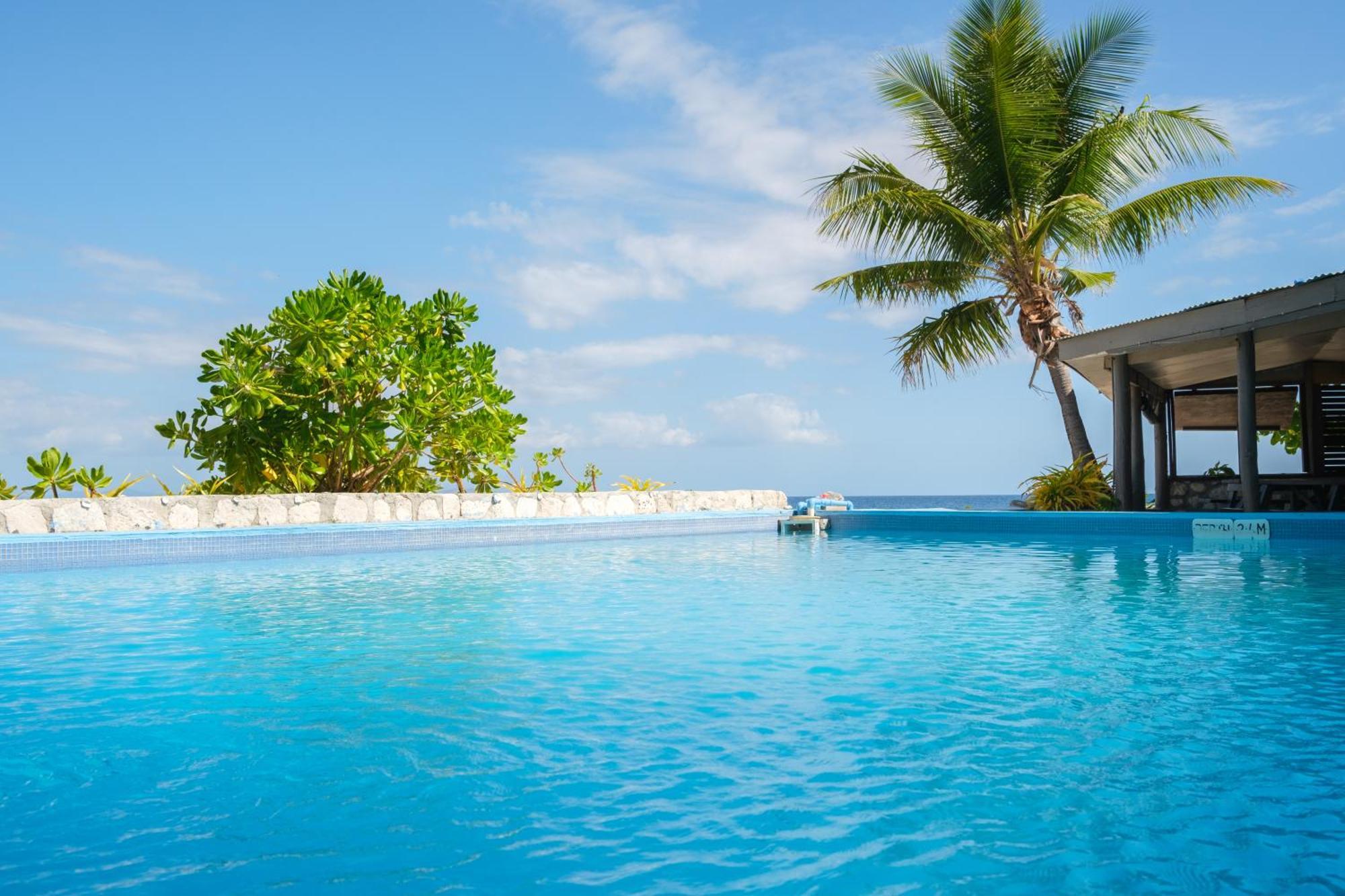 Beachcomber Island Resort Экстерьер фото