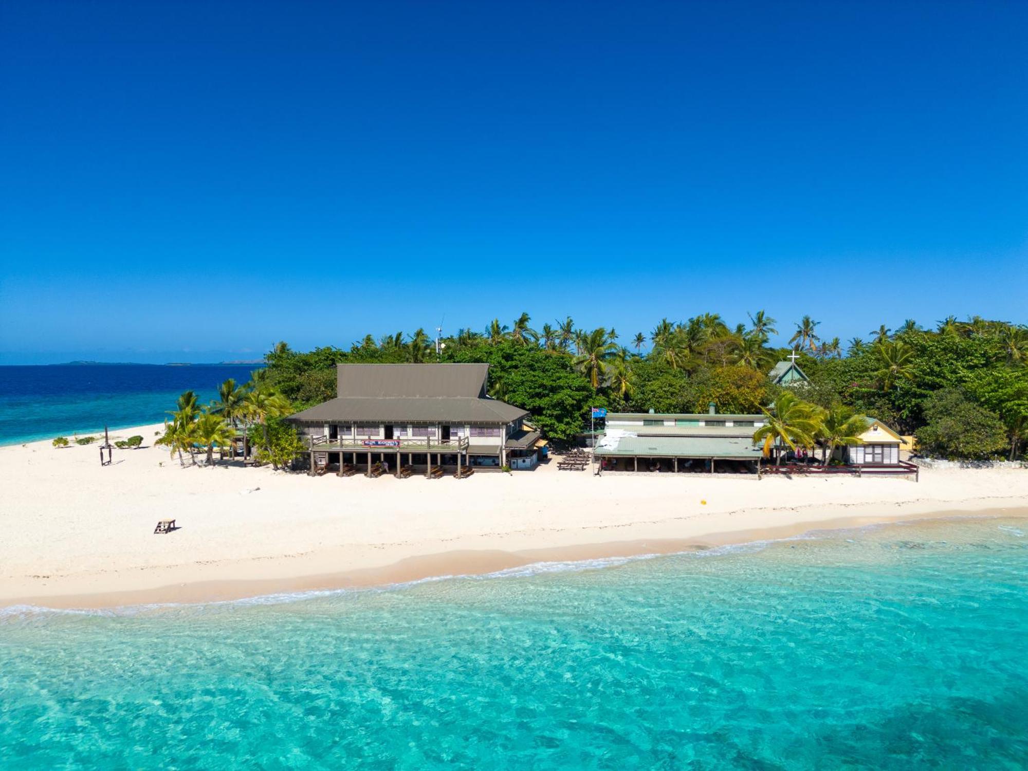 Beachcomber Island Resort Экстерьер фото