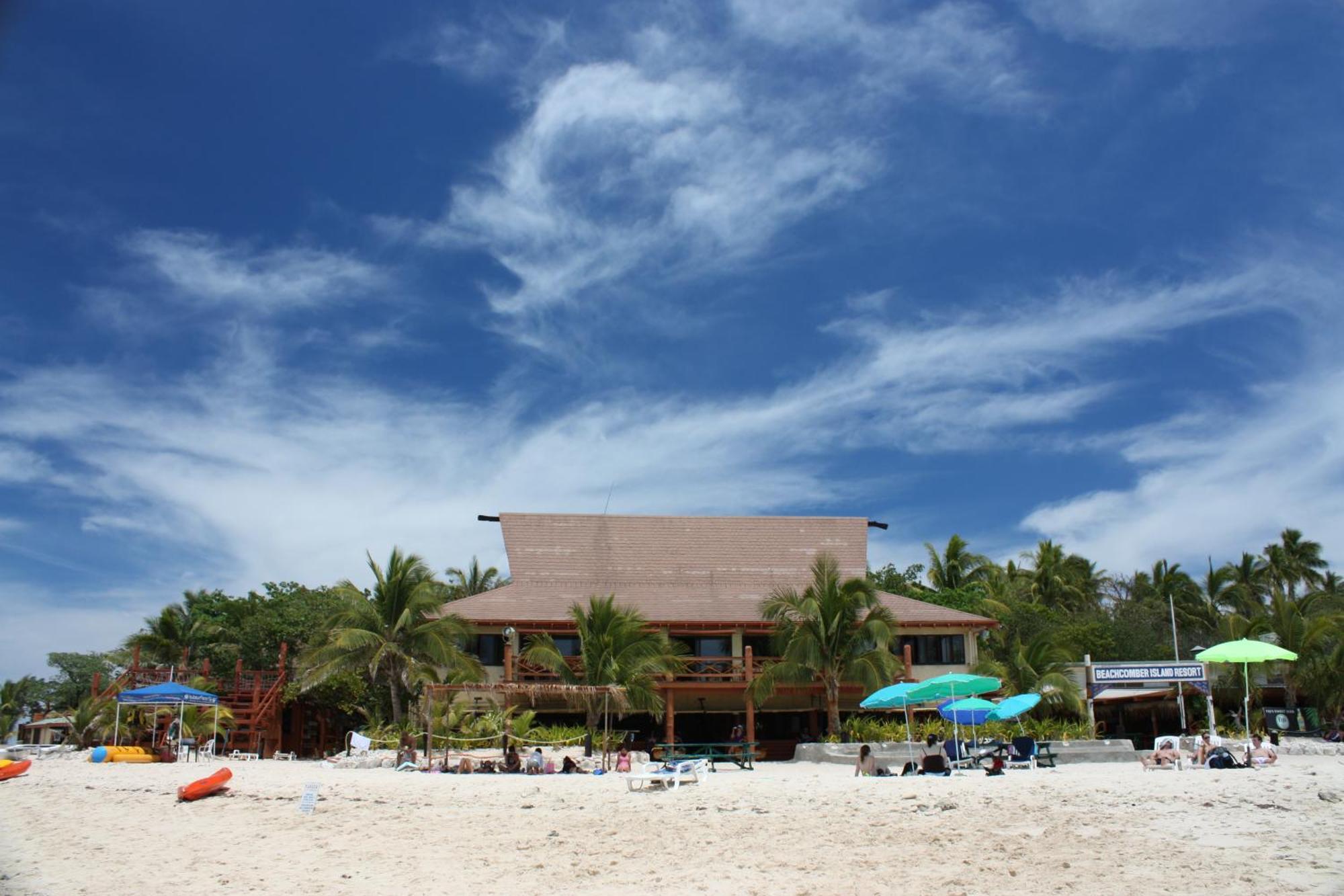 Beachcomber Island Resort Экстерьер фото