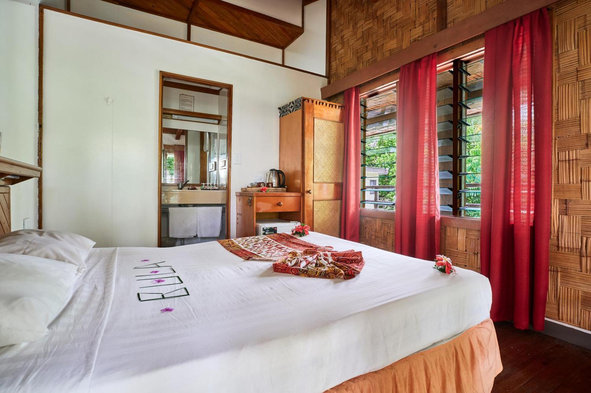 Beachcomber Island Resort Экстерьер фото