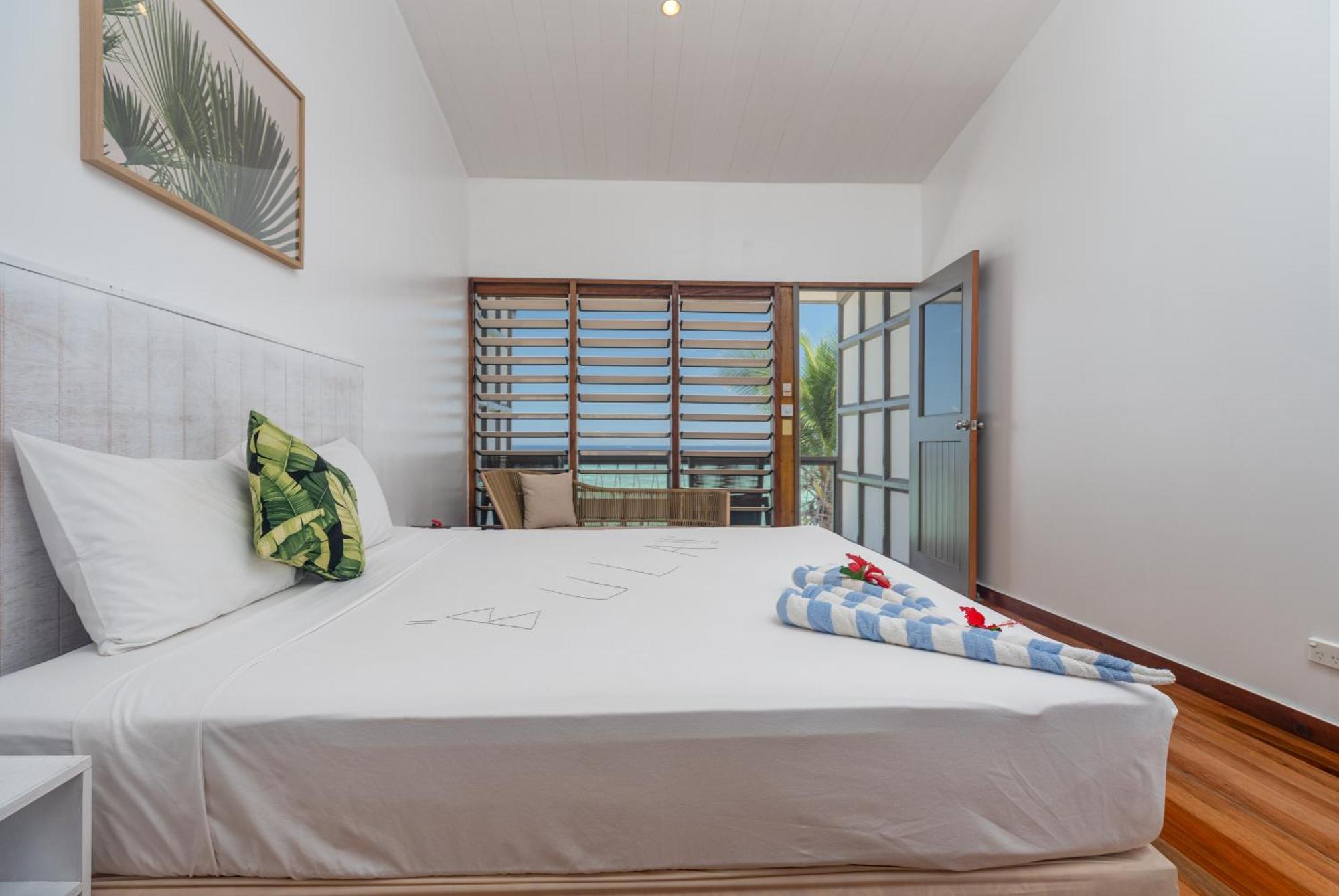Beachcomber Island Resort Экстерьер фото