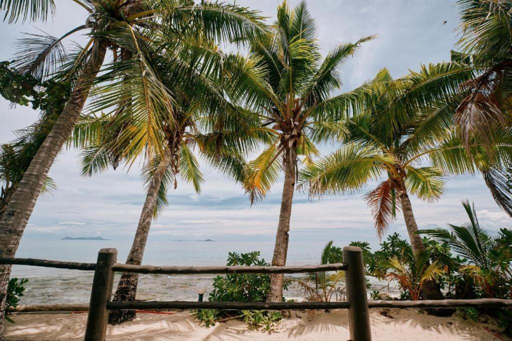 Beachcomber Island Resort Номер фото